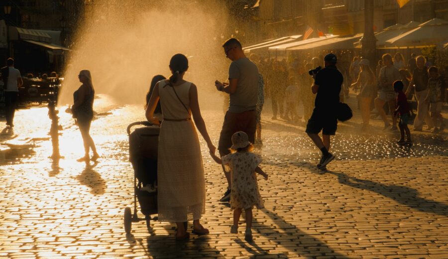 Heatwave Hits US and Canada