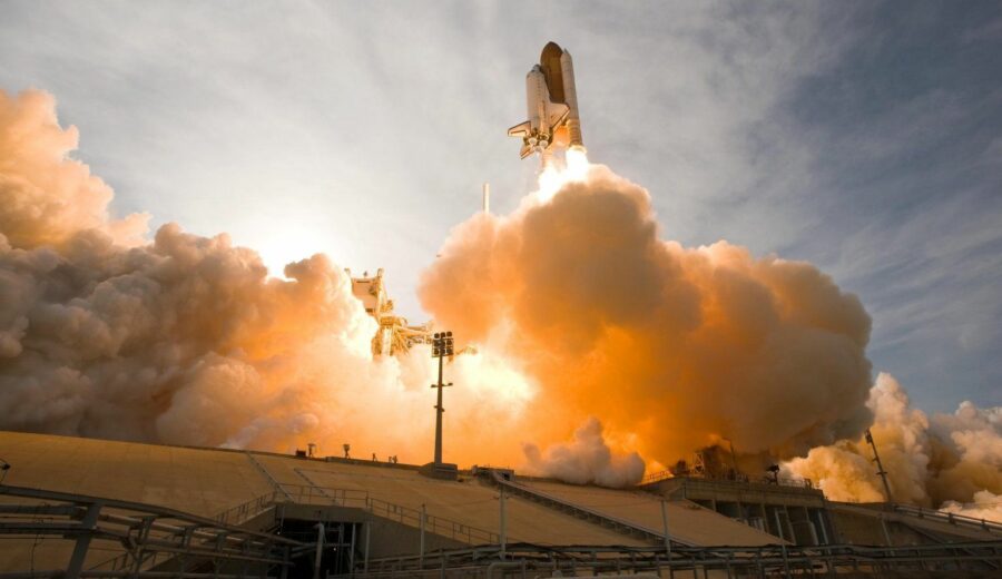 SpaceX Test Flight Ends with Splashdown