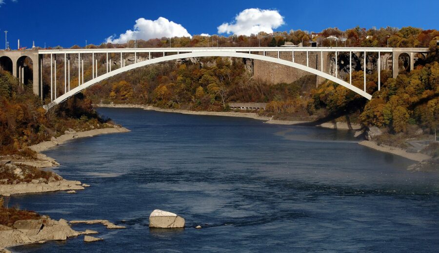 US-Canada Tensions Rise Over $4.5 Billion Bridge