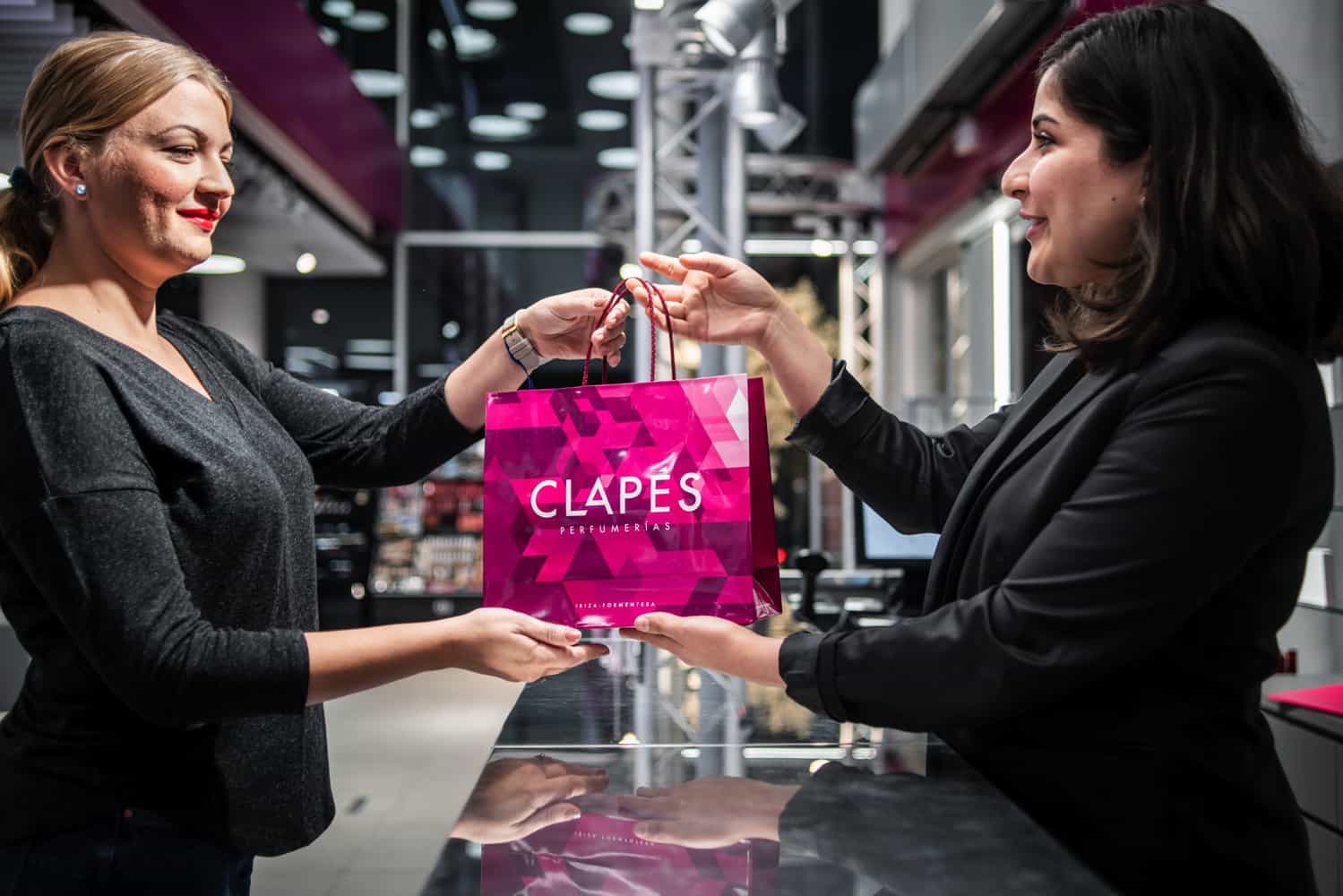 Clapes Ibiza perfumerias estetica 2020 00