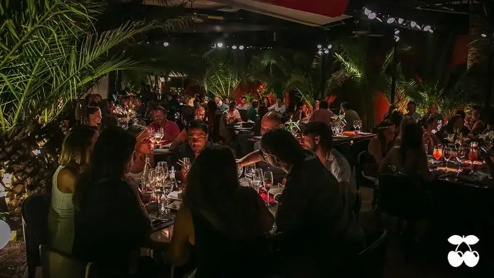Restaurantes de Ibiza donde comer o cenar a cualquier hora