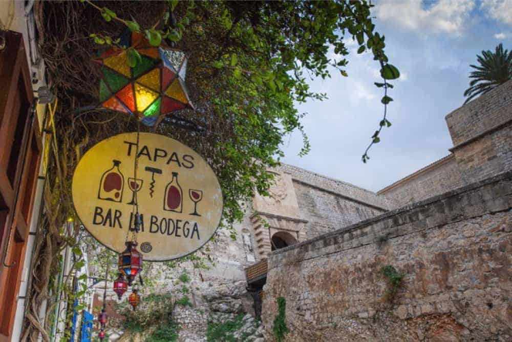 Restaurantes de Ibiza donde comer o cenar a cualquier hora