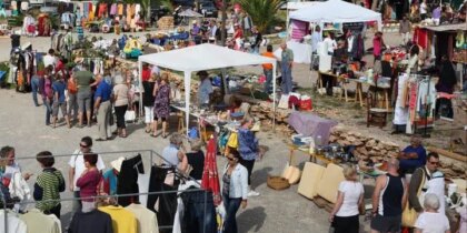 Mercadillo de cala Llenya