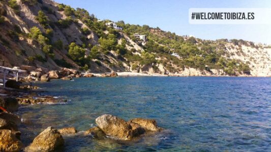Cala Es Cubells