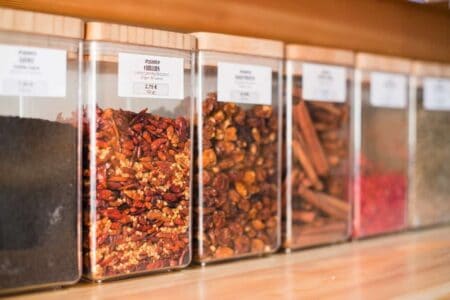 Savia Ibiza. Eco-Tienda y herbolario