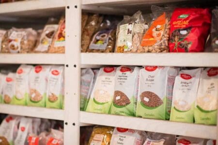 Savia Ibiza. Eco-Tienda y herbolario
