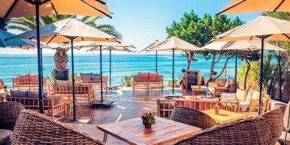 FfitPilates con Coco Constans frente al mar en Aiyanna Ibiza