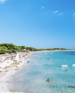 Vuelta a Ibiza en bus con visita a Hippy Market Punta Arabí