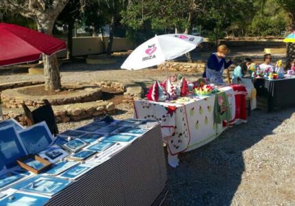 Mercadillo de cala Llenya
