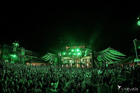 Tomorrowland Presents Dimitri Vegas & Like Mike