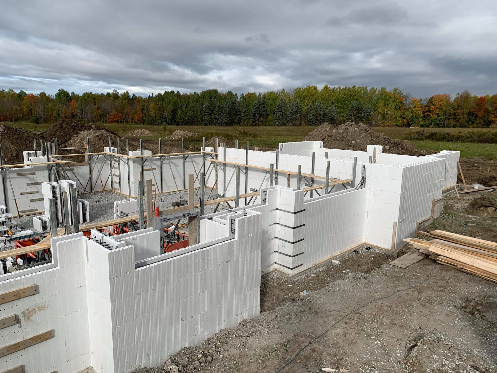 121230526 1745405625628011 9021670189134891321 n 1745405622294678