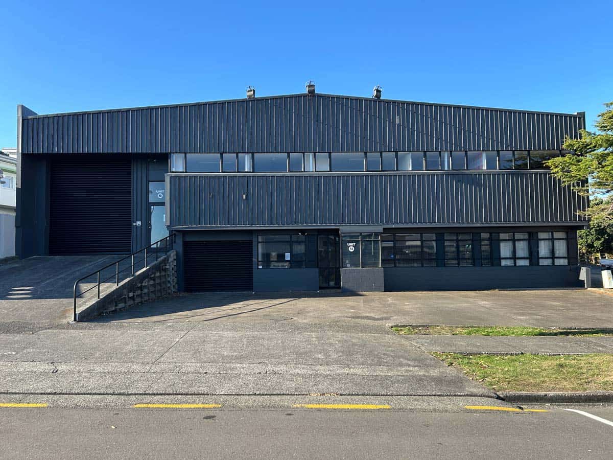 Ground, 5 Wakefield 8