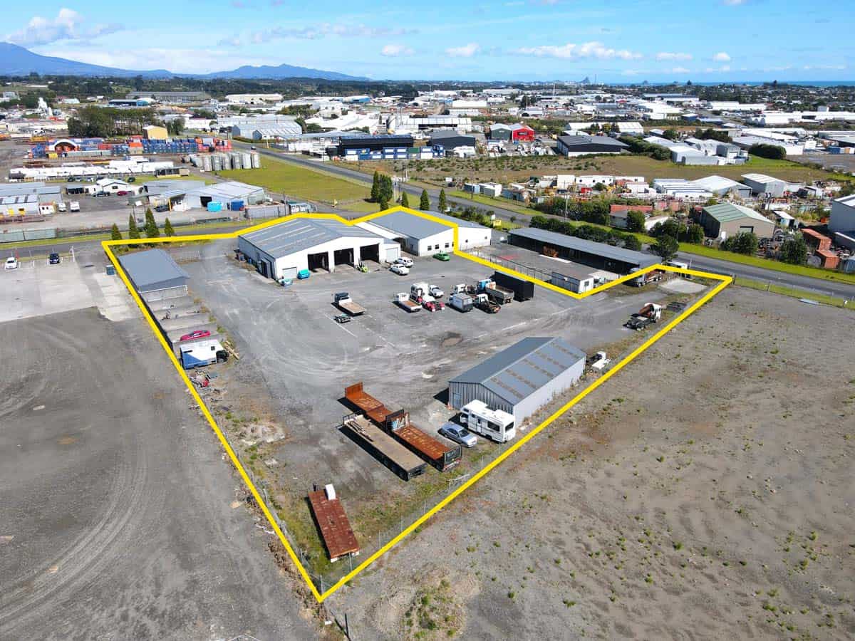 208 De Havilland 27 (border)