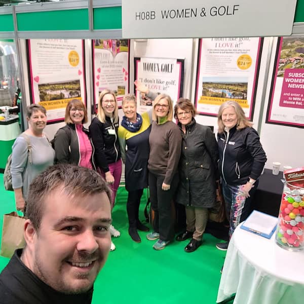 Ladies golf lounge bunkered LIVE