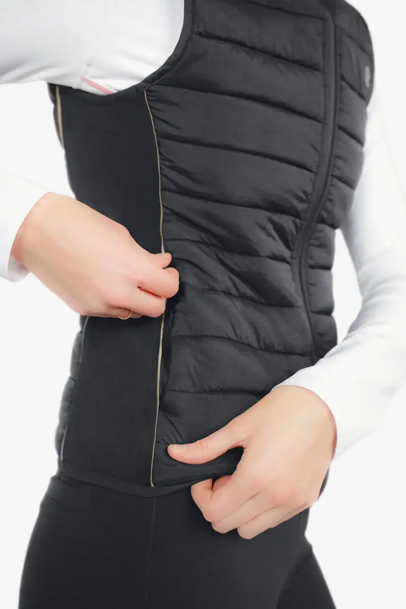 csara-raine-gilet-padded-black-side