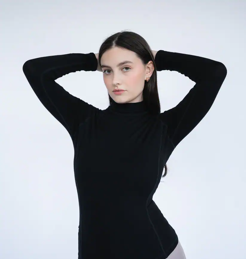 csara-warmcore-baselayer-black-fabric.
