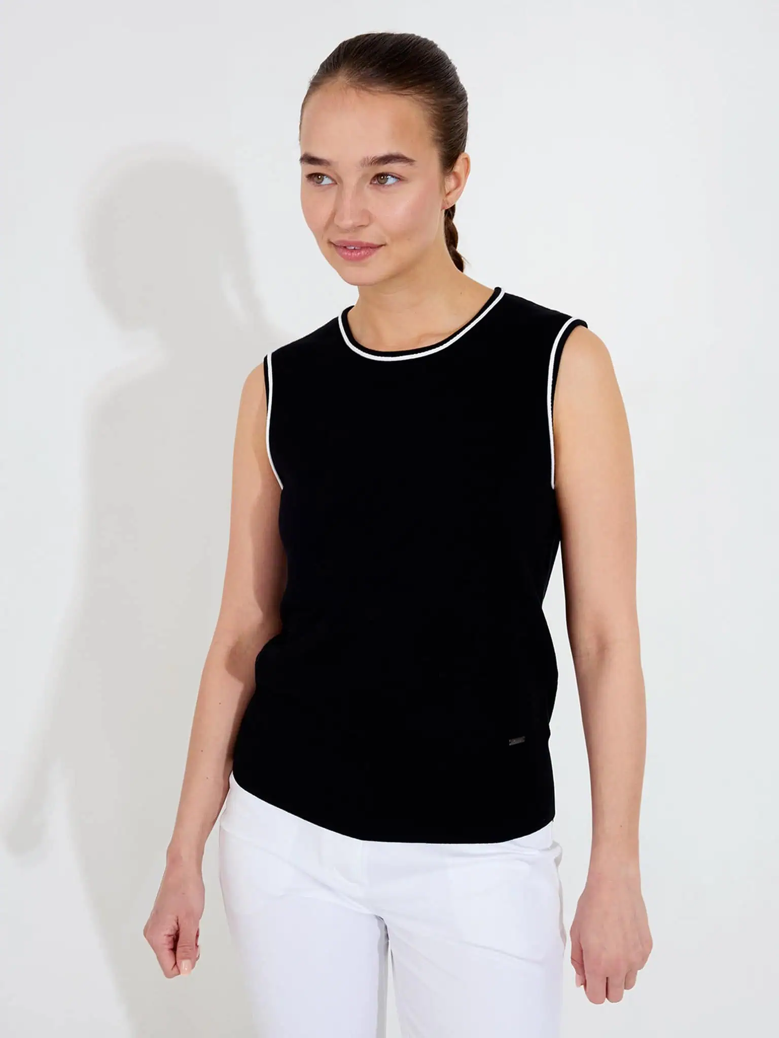 abacus-lds-niblick-sleeveless-black-1