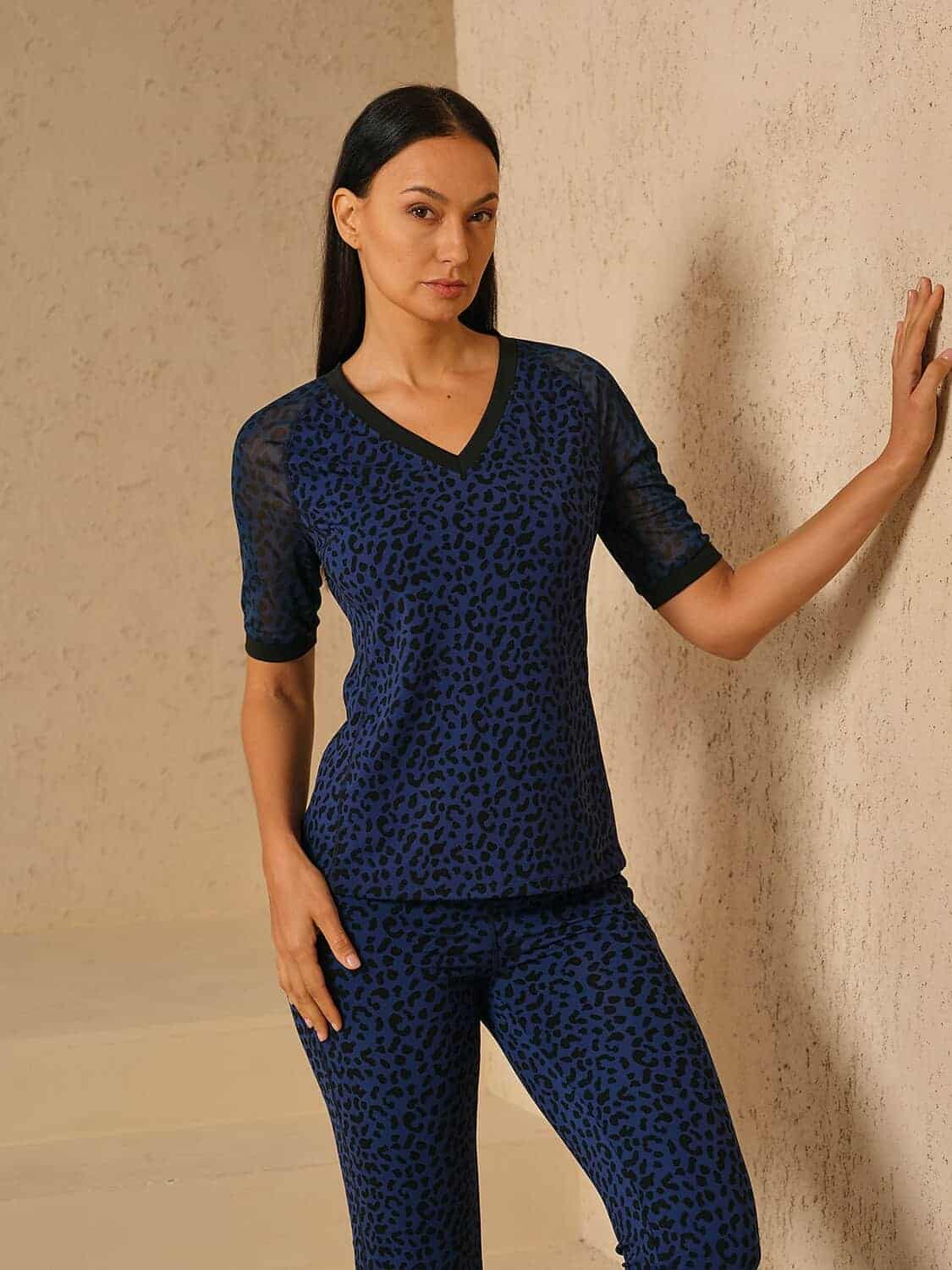 acegolfs-more-than-basic-leopard-short-sleeve-mesh-golf-shirt-1