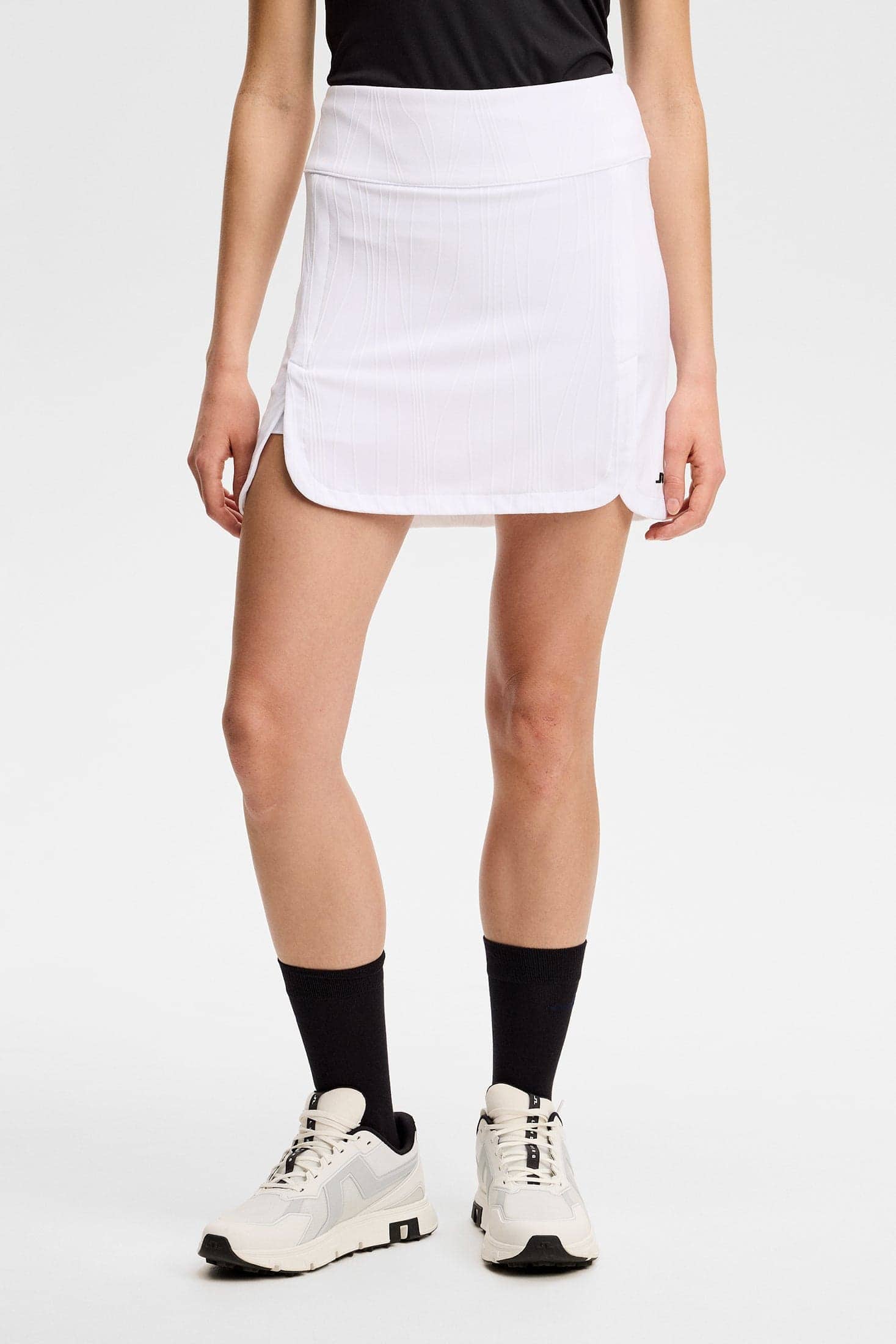 j-lindeberg-arya-skirt-white-1-1