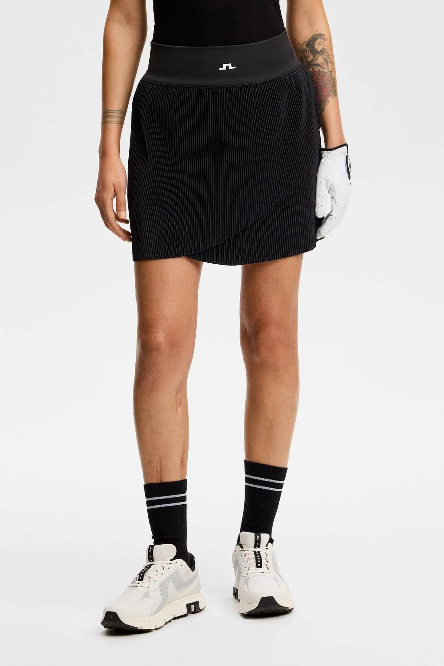 j-lindeberg-brit-skirt-black-1