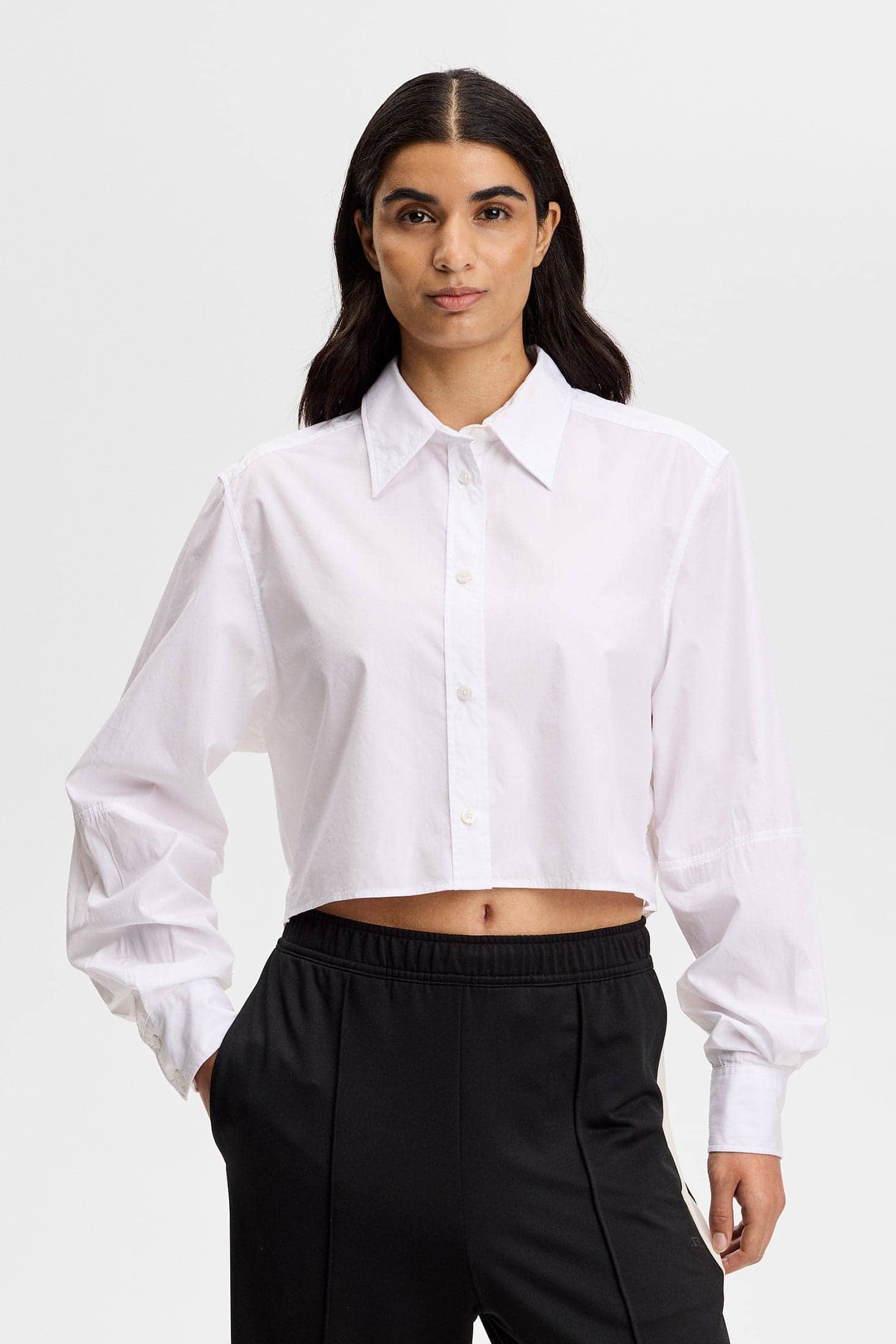 j-lindeberg-jelina-cotton-solid-shirt-white-1