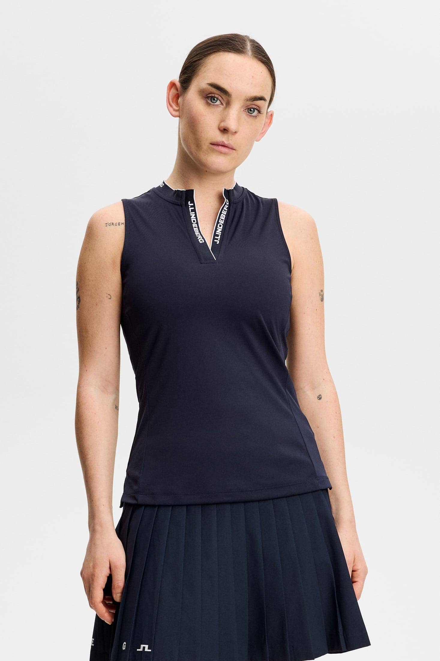 j-lindeberg-leya-sleeveless-top-jl-navy-1