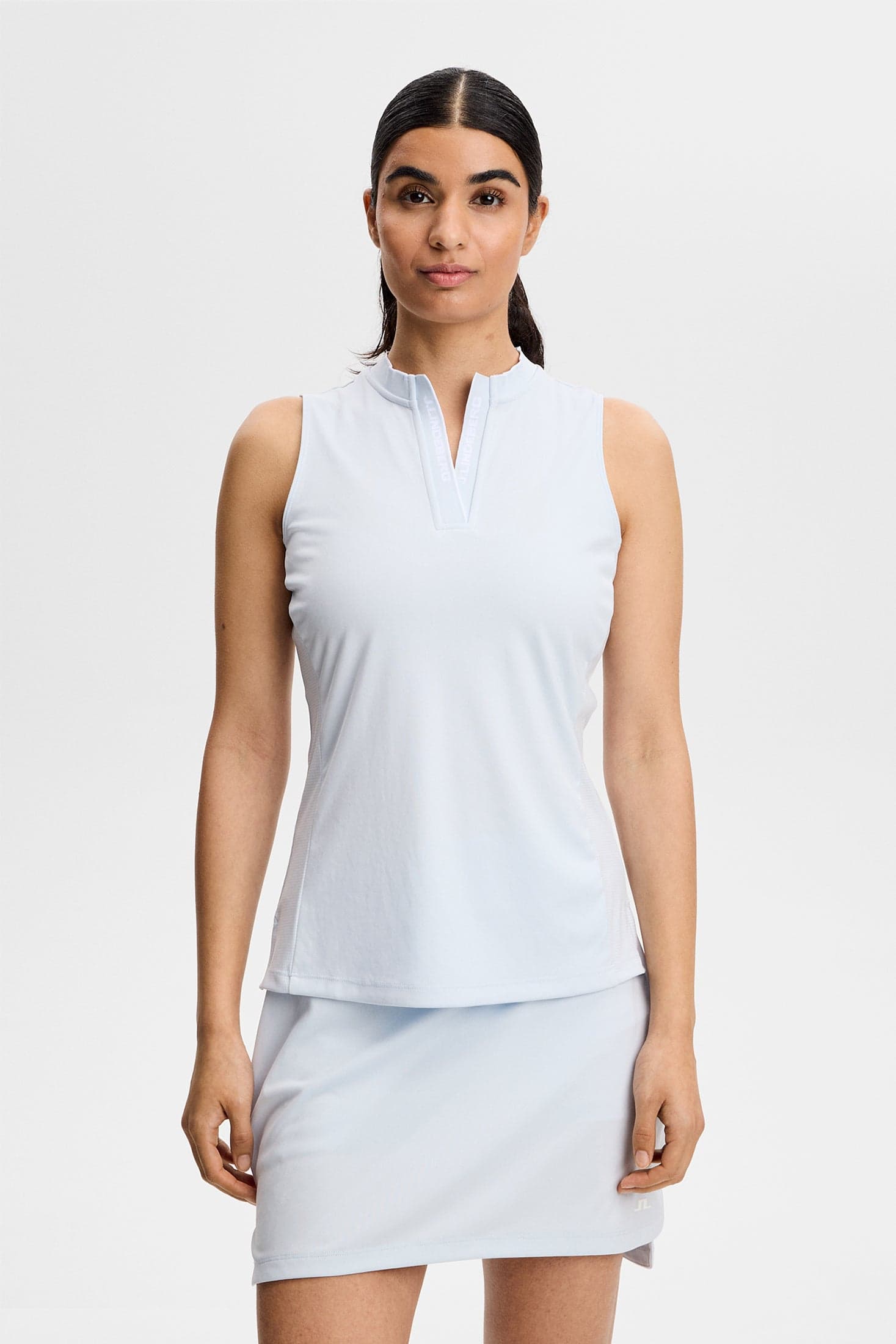 j-lindeberg-leya-sleeveless-top-skywriting-1