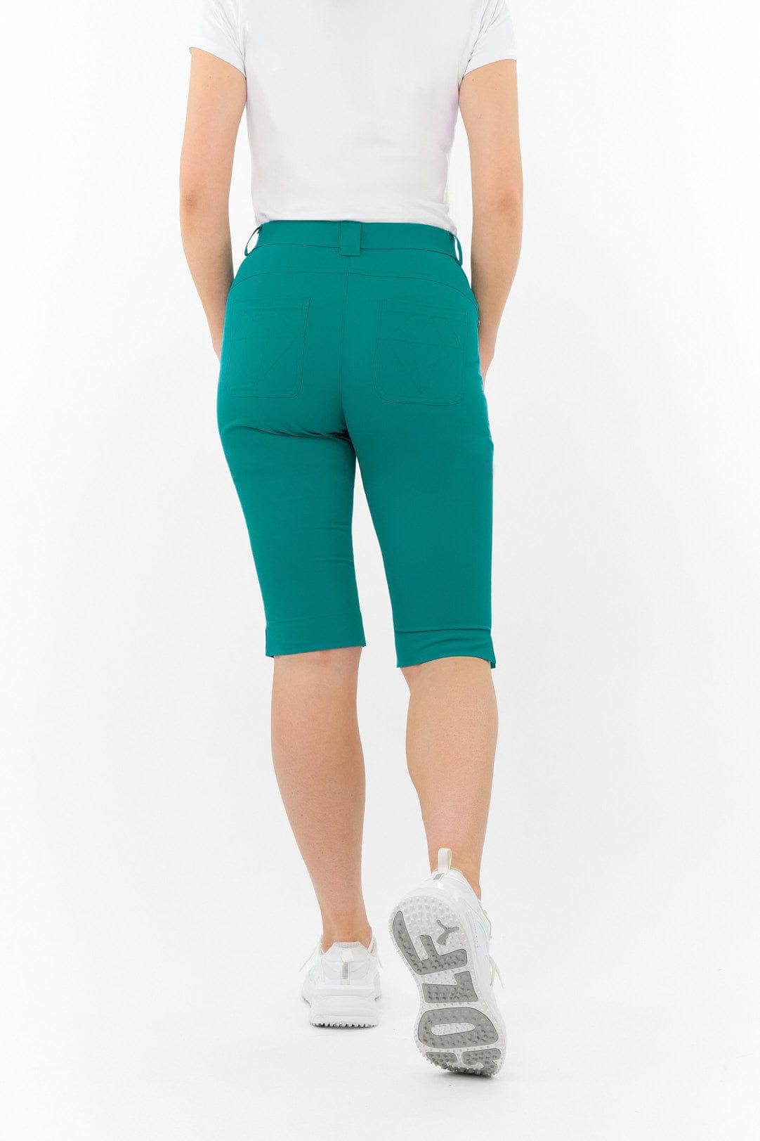 pure-golf-trust2-ladies-bermuda-golf-shorts-teal-2
