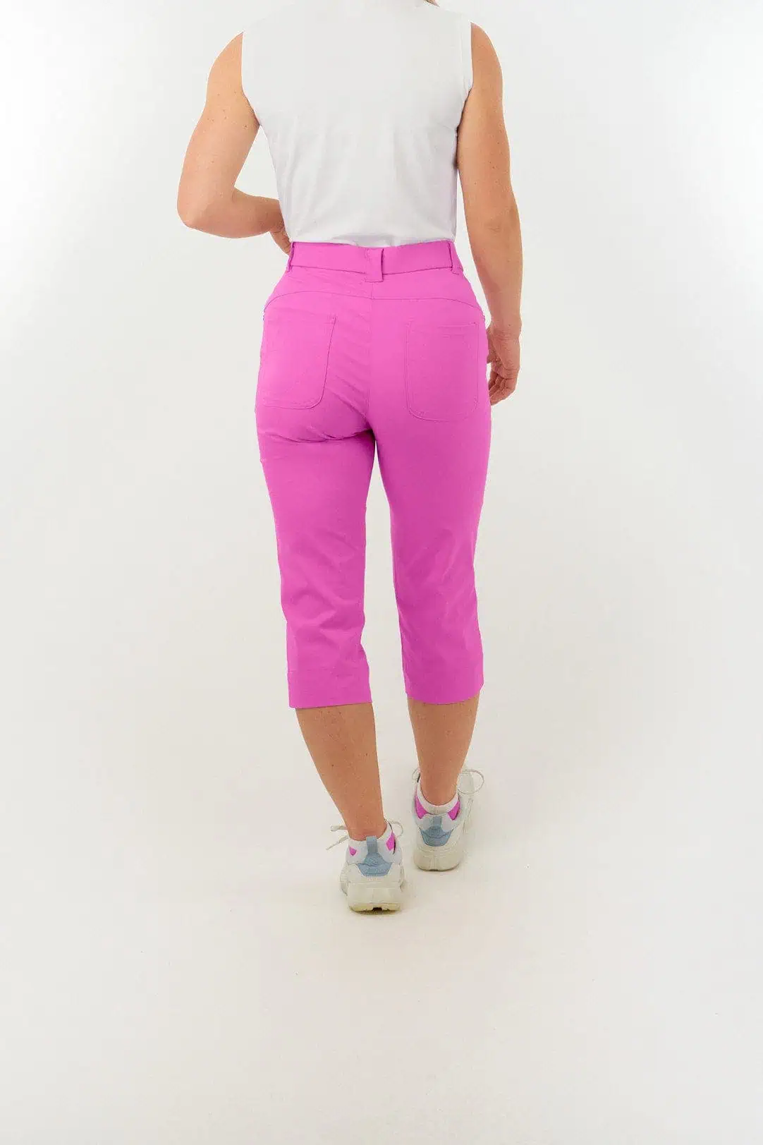pure-golf-trust2-ladies-golf-capris-azalea-pink-2