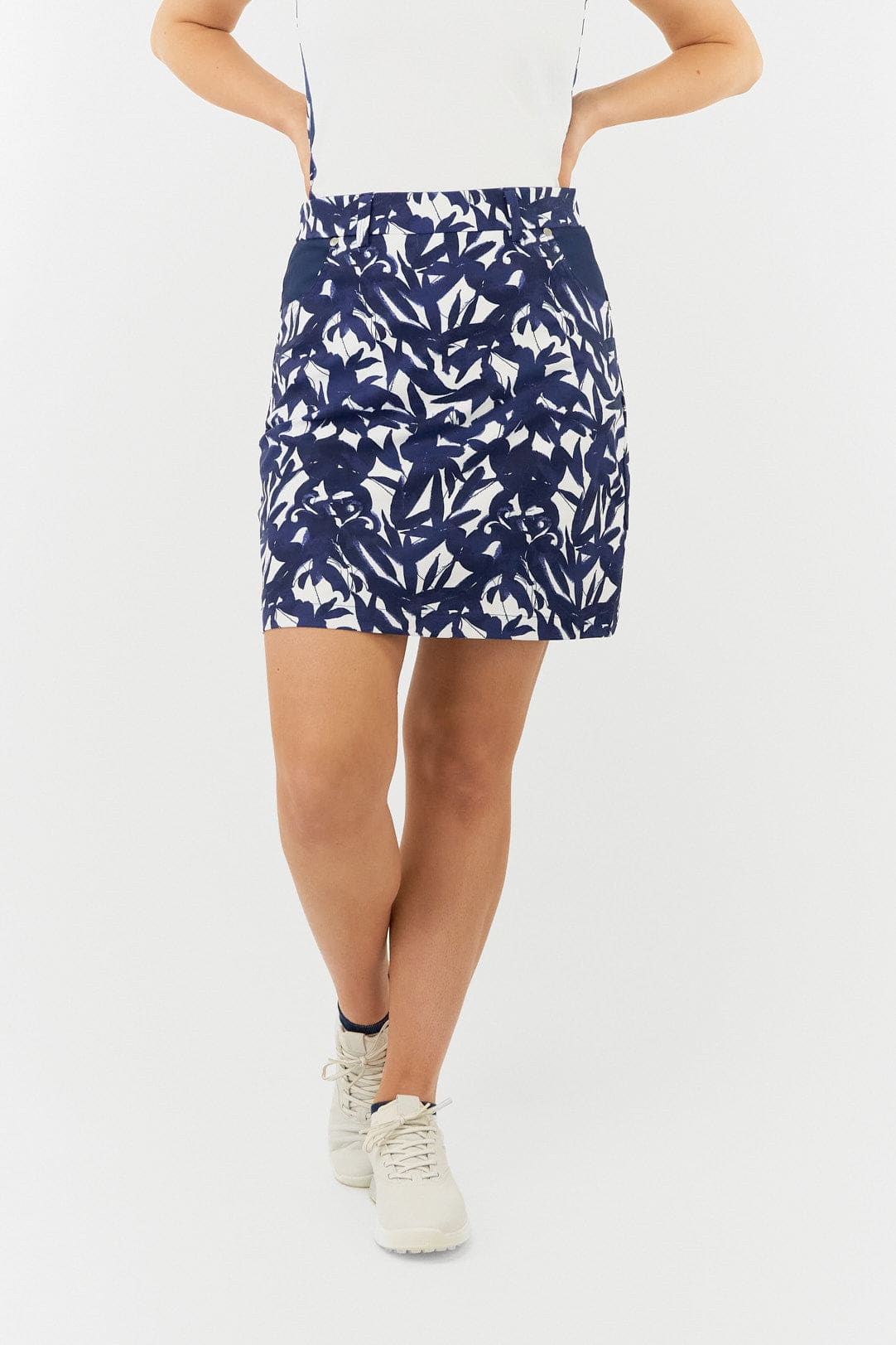 pure-golf-accuracy-skort-with-side-zip-wild-peony-navy-1