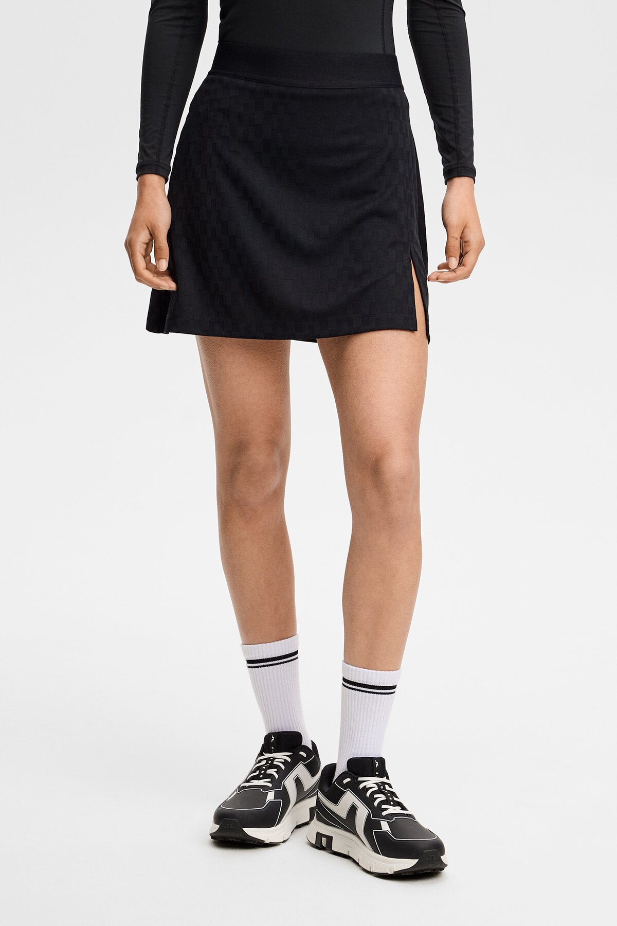 j-lindeberg-gabrielle-skirt-black-1
