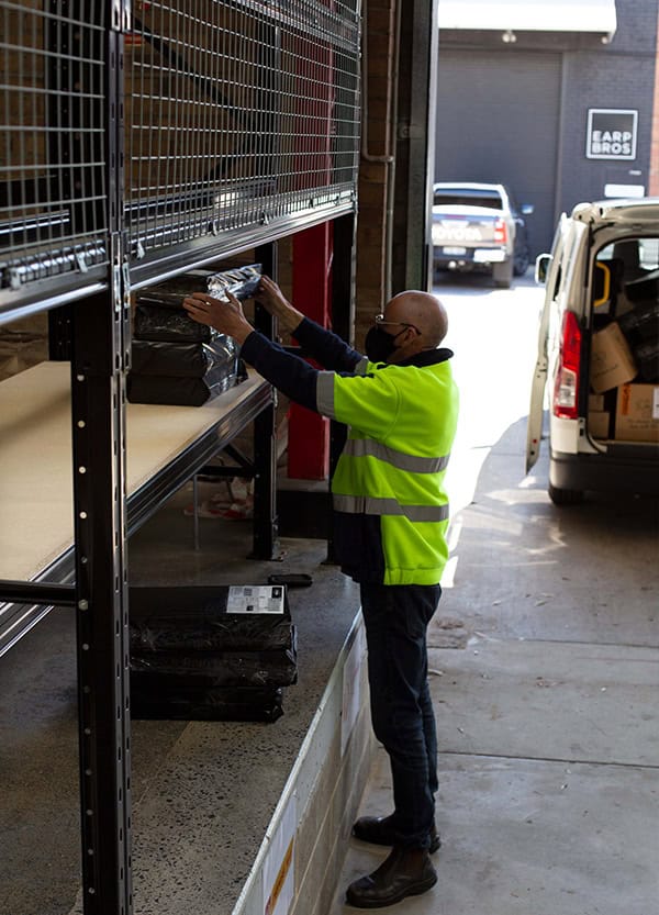 bourke rd in and out