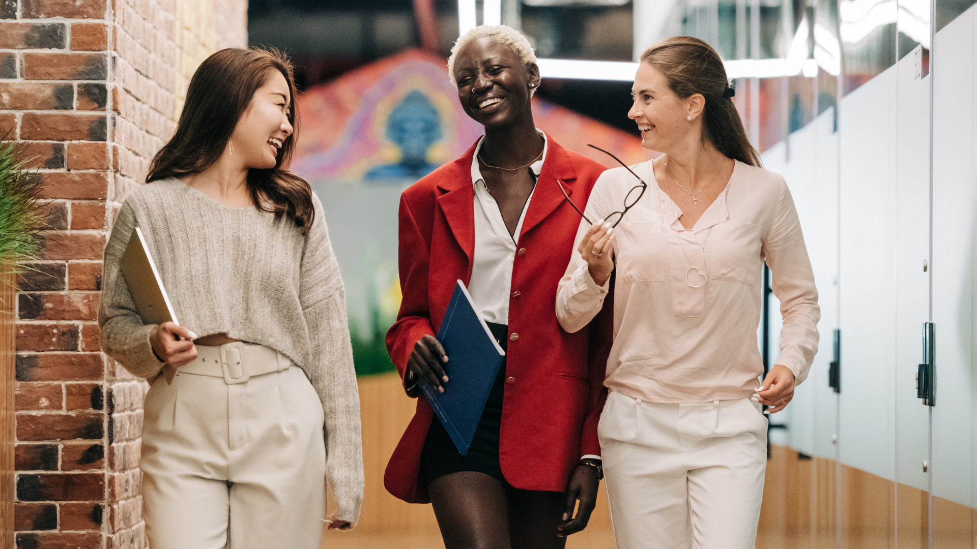 Creating a Diverse & Inclusive Workplace/ Tips for Crafting a Welcoming Office Space for All