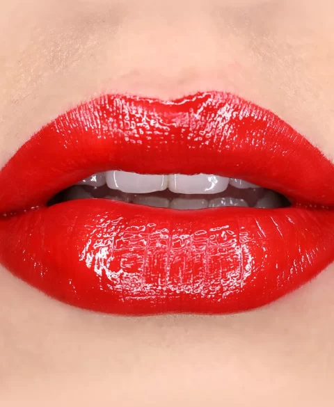 high_glossed_lips