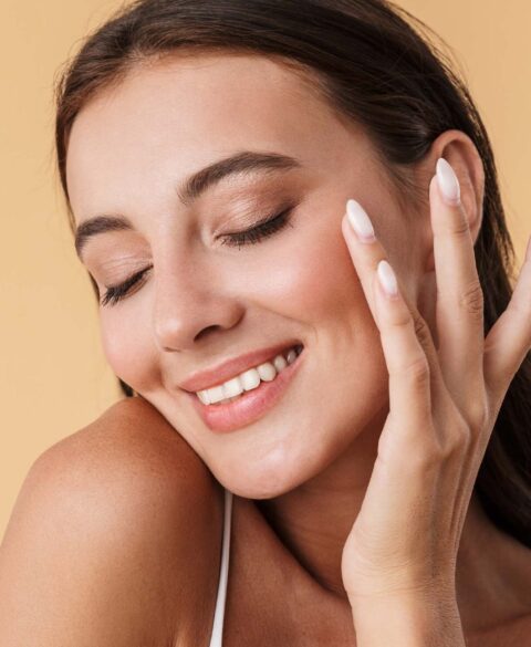 main_woman_supple_skin
