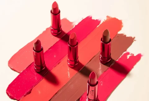 Cover_Photo_-_100__Pure_-_How_To_Choose_The_Best_Lipstick_For_Your_Skintone.jpg