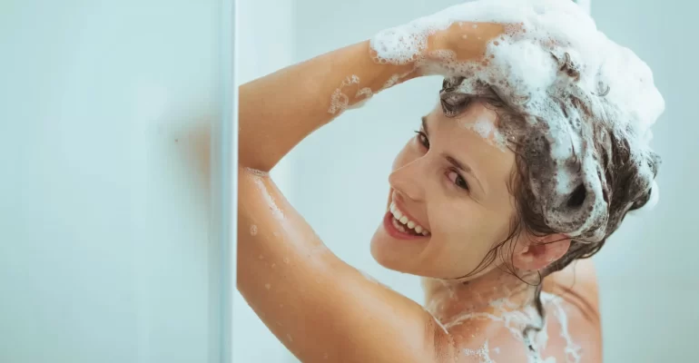 How_to_Clarify_Your_Hair