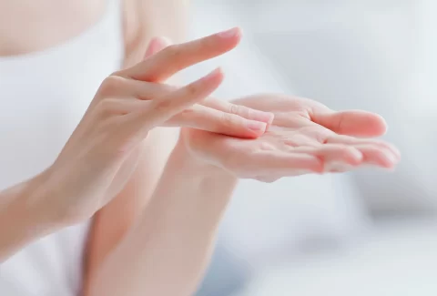 Cover_Photo_-_100_Pure_Should_You_Use_Serum_Before_Or_After_Moisturizer.jpg