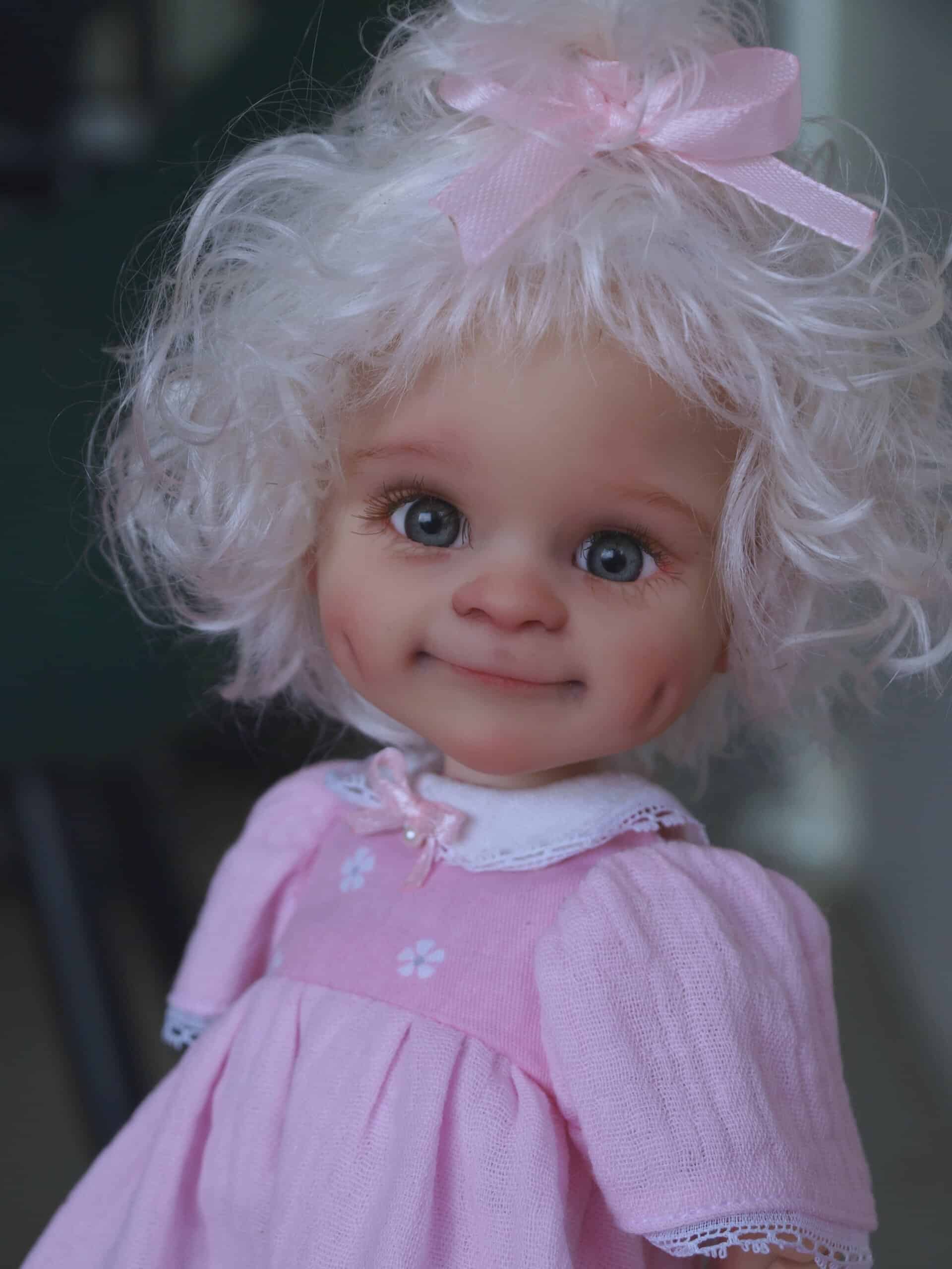 paola reina doll with smiling face alex berg