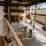 hangar aménagé en maison en rénovation