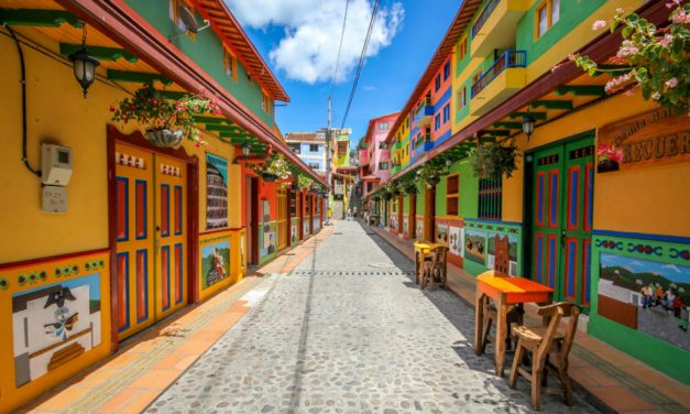 Guatapé primero en prohibir el icopor en Antioquia