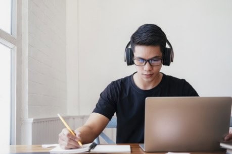 Educación virtual gratuita, una gran apuesta de la Alcaldía de Medellín durante la contingencia.