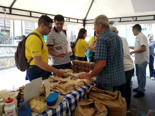 En Girardota apoyan a los emprendedores campesinos