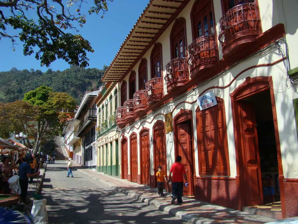 Corantioquia firmó un acuerdo con la comunidad de Palocabildo, Jericó