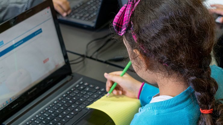 En El Retiro se entregan computadores para las instituciones oficiales
