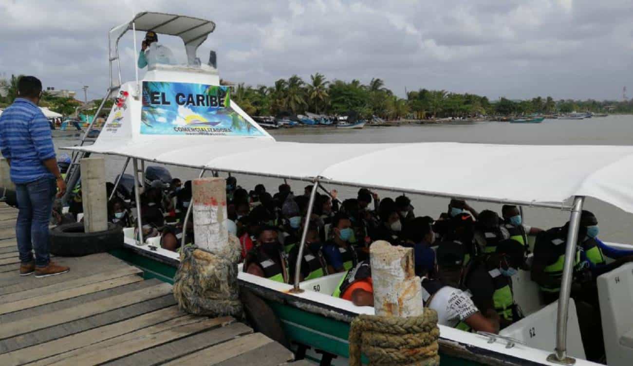 Dura situación de migrantes en Necoclí