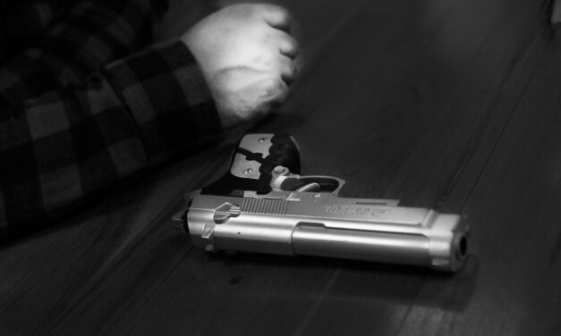Ya está listo el decreto que regula el uso de armas traumáticas en el país