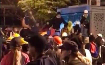 Balances de marchas en Medellín: cuatro heridos y daños en el Metroplús
