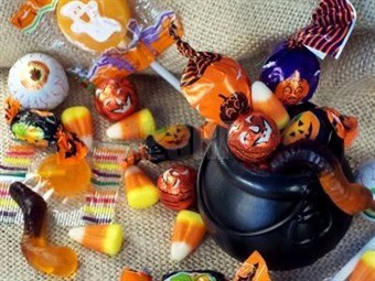 El Invima pide revisar dulces y maquillaje en Halloween