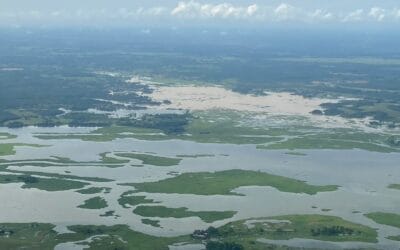 Nechí recibe atención por la inundación del río Cauca